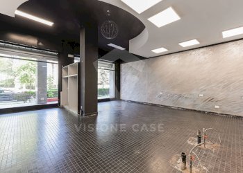 Foto 3 - Commercial Premises Via Quasimodo
 
2-4, Opera - photo 3
