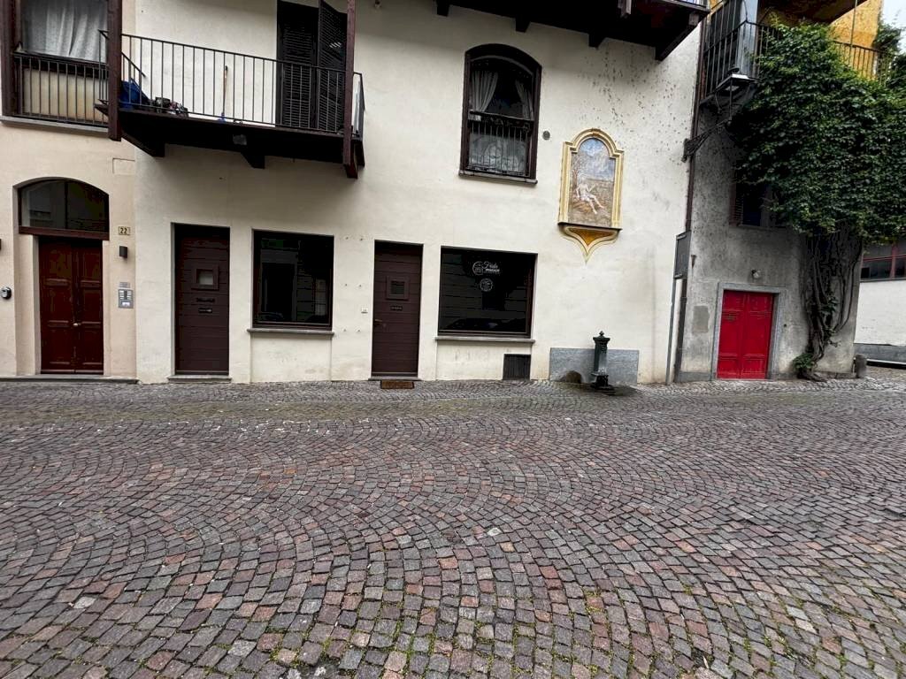 Facciata - Commercial Activity via Alba, 22, Cuneo (neighborhood Centro) - photo 1