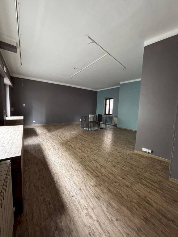 Stanza non arredata - Commercial Activity via Alba, 22, Cuneo (neighborhood Centro) - photo 3