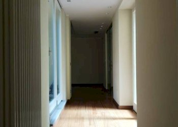 Corridoio - Appartamento corso Vittorio Alfieri, 231, Asti - foto 17