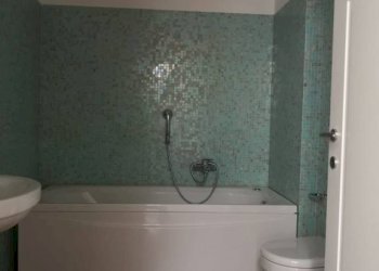 Bagno - Appartamento corso Vittorio Alfieri, 231, Asti - foto 22