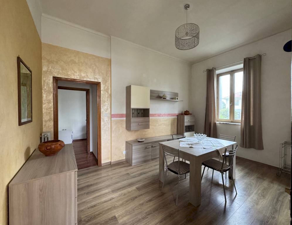 Sala da pranzo - Four-room apartment via Roma, 49, Bagnolo Piemonte - photo 1