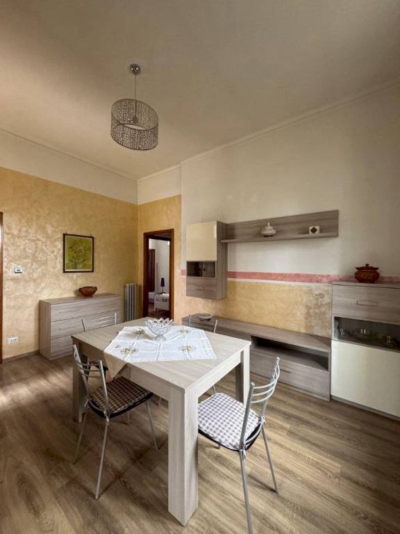 Sala da pranzo - Four-room apartment via Roma, 49, Bagnolo Piemonte - photo 3