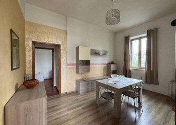 Sala da pranzo - Four-room apartment via Roma, 49, Bagnolo Piemonte - photo 1