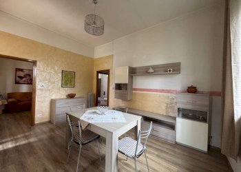 Sala da pranzo - Four-room apartment via Roma, 49, Bagnolo Piemonte - photo 4