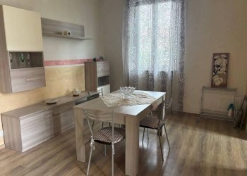 Sala da pranzo - Four-room apartment via Roma, 49, Bagnolo Piemonte - photo 2