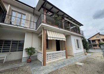 Facciata - Four-room apartment via Roma, 49, Bagnolo Piemonte - photo 36