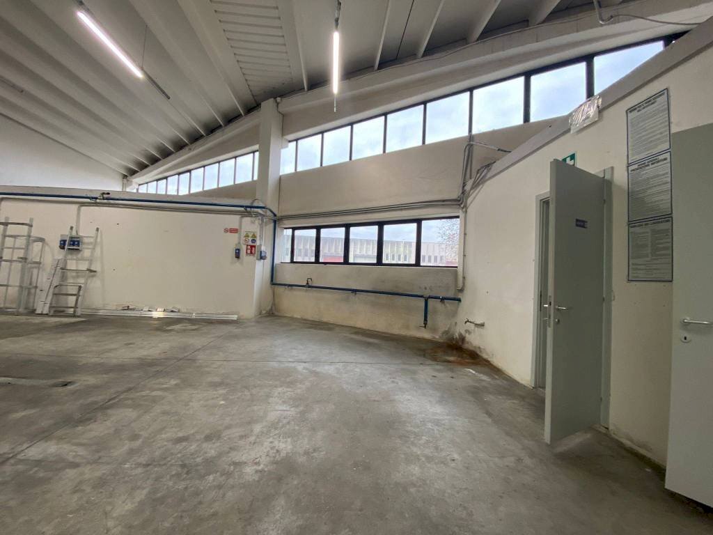 Interno non residenziale - Warehouse via dell'Industria, 23, Quinto di Treviso - photo 1