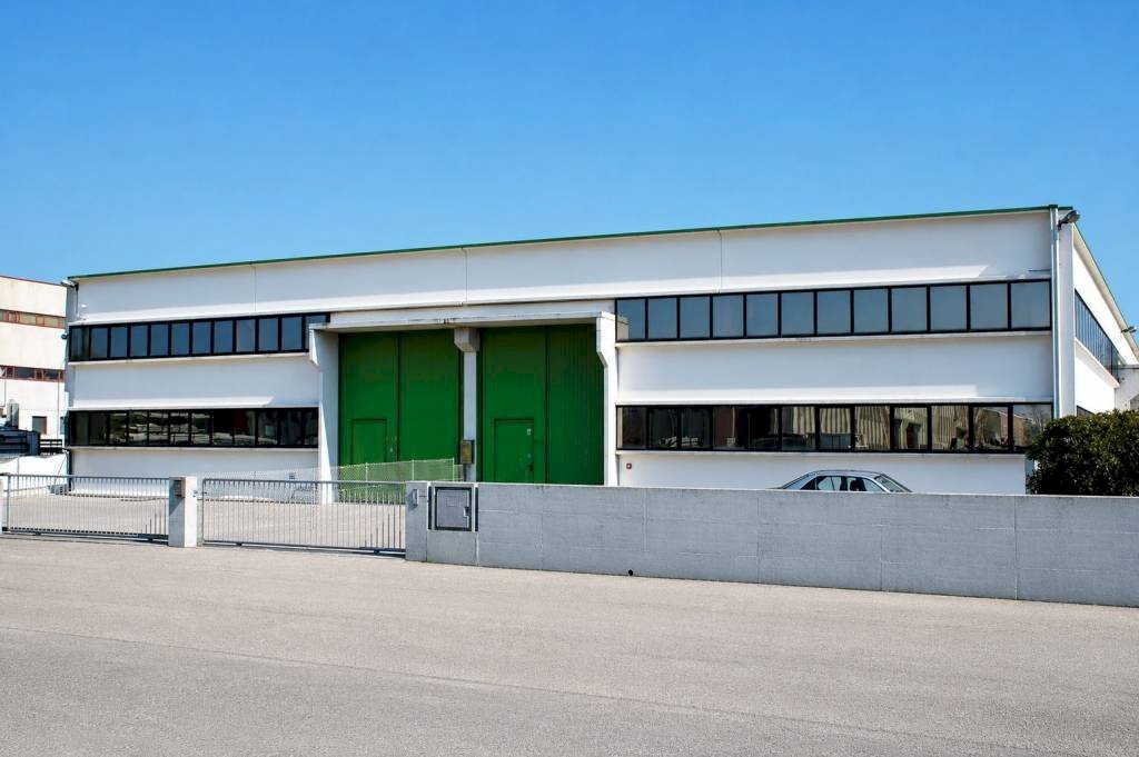 Facciata - Warehouse via dell'Industria, 23, Quinto di Treviso - photo 3