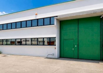 Facciata - Magazzino via dell'Industria, 23, Quinto di Treviso - foto 10