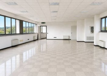 Interno non residenziale - Office via Priula, 78, Nervesa della Battaglia - photo 8