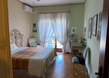 Camera da letto - Appartamento corso Gaetano Salvemini, 45, Torino (zona Mirafiori Nord) - foto 8