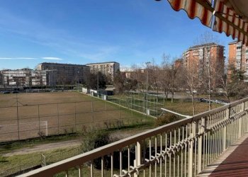 Balcone - Appartamento corso Gaetano Salvemini, 45, Torino (zona Mirafiori Nord) - foto 4