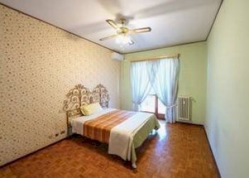 Camera da letto - Appartamento corso Gaetano Salvemini, 45, Torino (zona Mirafiori Nord) - foto 9