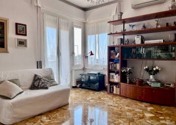Salone - Four-room apartment via Briscata, 15, Genova (neighborhood Sestri Ponente) - photo 19