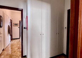 Corridoio - Four-room apartment via Briscata, 15, Genova (neighborhood Sestri Ponente) - photo 35