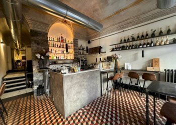 Interno non residenziale - Restaurant piazza di Sarzano, 8r, Genova (neighborhood Centro Storico) - photo 1