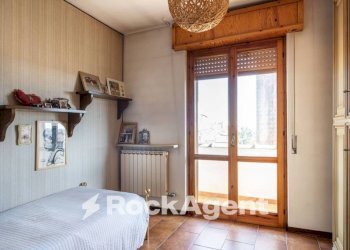 Camera da letto - Three-room apartment via XXV Aprile, 32, Mede - photo 14