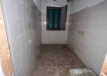 Bagno - Three-room apartment via F. lli Bandiera, Giussago - photo 8