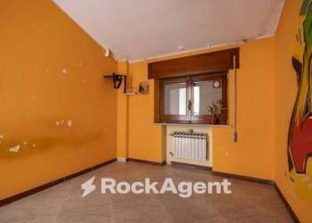 Camera da letto - Three-room apartment via Aquileia, 39, Catanzaro - photo 18