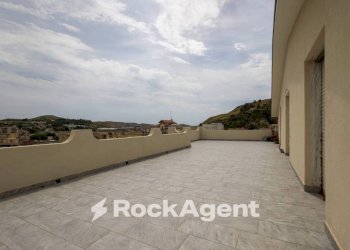 Terrazzo - Three-room apartment via Aquileia, 39, Catanzaro - photo 24