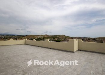 Terrazzo - Three-room apartment via Aquileia, 39, Catanzaro - photo 25