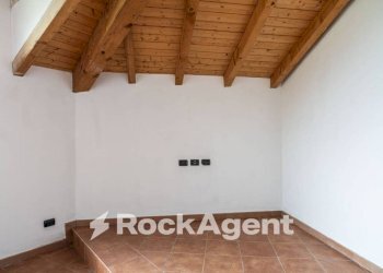 Camera da letto - Three-room apartment Frazione Camolino, Montesegale - photo 15