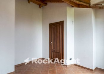 Stanza non arredata - Three-room apartment Frazione Camolino, Montesegale - photo 21