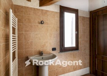 Bagno - Three-room apartment Frazione Camolino, Montesegale - photo 24