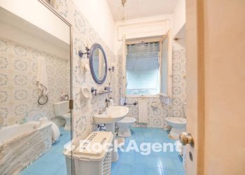Bagno - Trilocale salita Sella, Genova (zona Apparizione) - foto 10