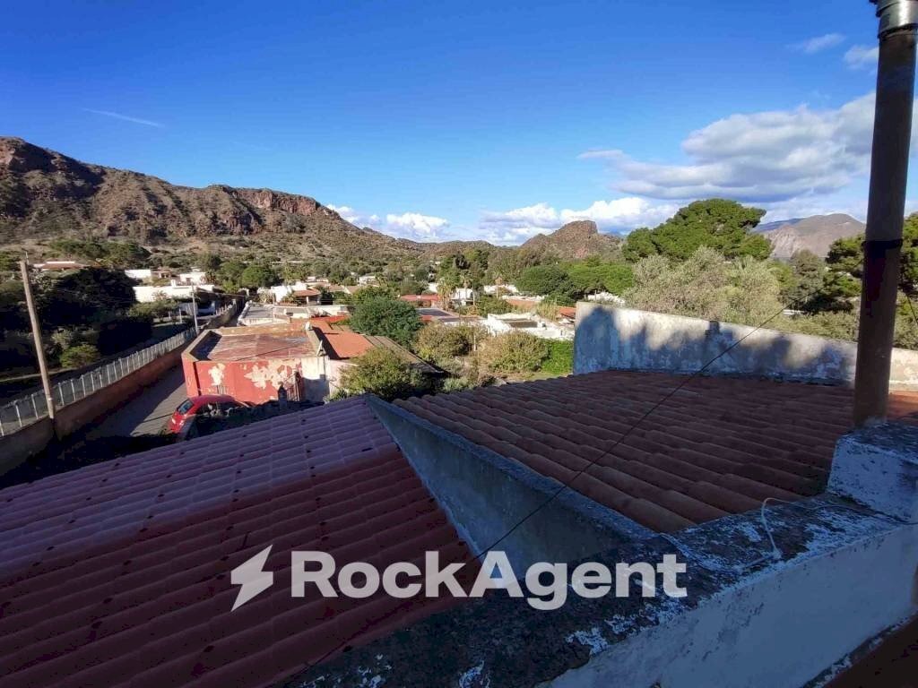 Vista - Four-room apartment via Porto, Lipari - photo 1