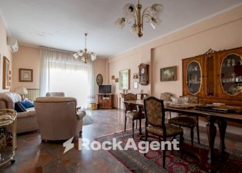 Salone - Appartamento via Vittorio Butera, 14, Catanzaro - foto 1