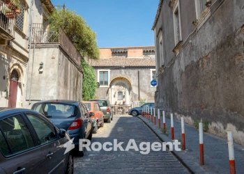 Zona - Independent house via Santa Barbara, 57, Catania - photo 10