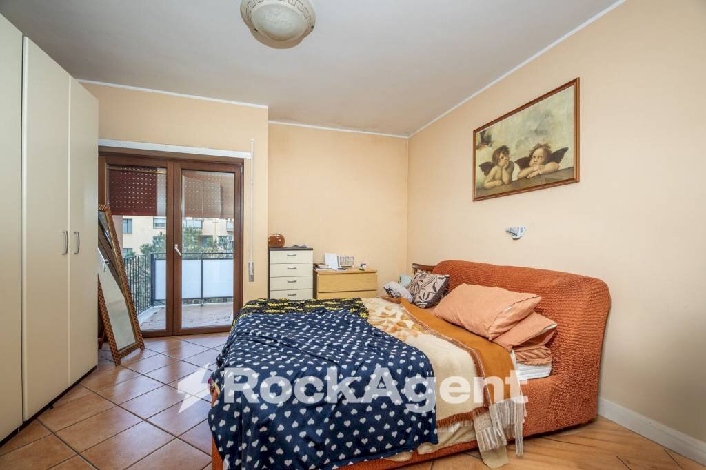 Camera da letto - Bilocale via Mario Musco, 19, Roma - foto 2