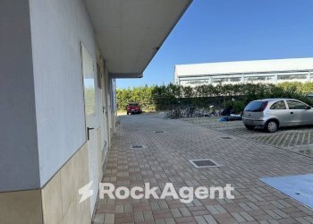 Posto macchina - Two-room apartment viale Sandro Pertini, 6, San Giovanni Teatino - photo 24