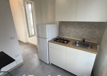 Cucina - One-room apartment via Toschi, Reggio nell'Emilia - photo 1