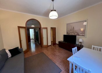 soggiorno - Bilocale via Donzelle, Bologna (zona Centro Storico) - foto 3