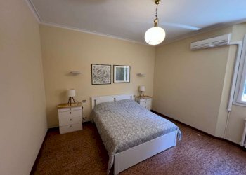 camera da letto - Bilocale via Donzelle, Bologna (zona Centro Storico) - foto 12