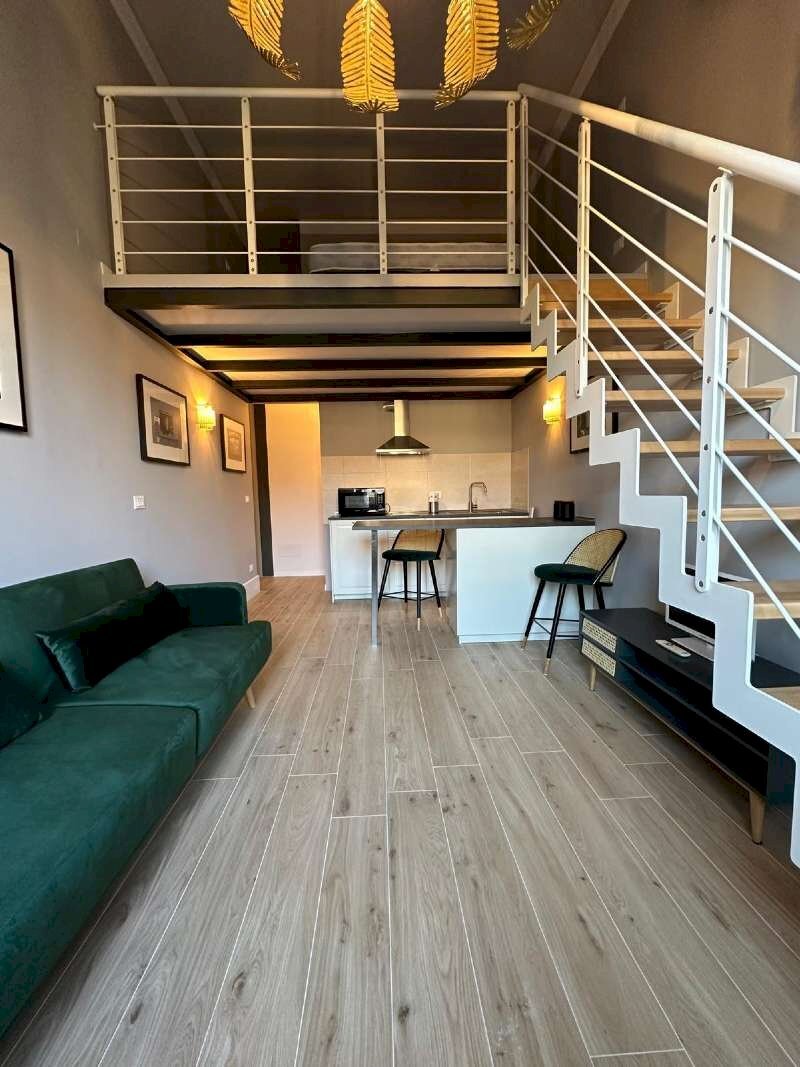 soggiorno - Bilocale via Santo Stefano, Bologna (zona Centro Storico) - foto 1