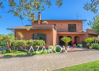 Facciata - Villa strada di Corneto, Vetralla - foto 2