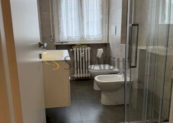 Three-room apartment Via Fratelli Lingiardi 4, Pavia - photo 2