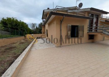 WhatsApp Image 2026-05-05 at 19.18.04 (5).jpg - Three-room apartment Via delle Robinie 7, Rocca Priora - photo 2