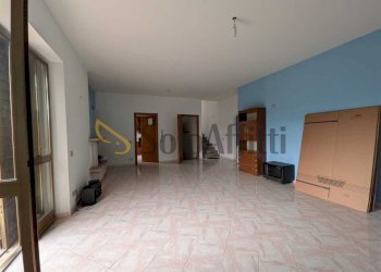 WhatsApp Image 2026-05-05 at 19.18.04.jpg - Three-room apartment Via delle Robinie 7, Rocca Priora - photo 4