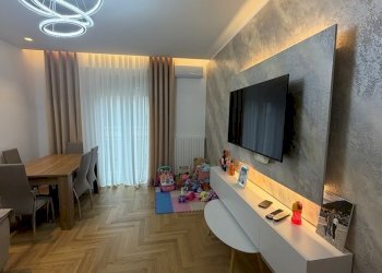 sala.jpg - Apartment Via Vittorio Veneto 44, Collecchio - photo 6