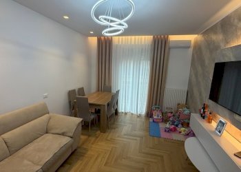 sala.jpg - Apartment Via Vittorio Veneto 44, Collecchio - photo 8