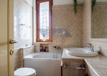 Bagno - Three-room apartment Via Guido Zanobini, Roma - photo 22