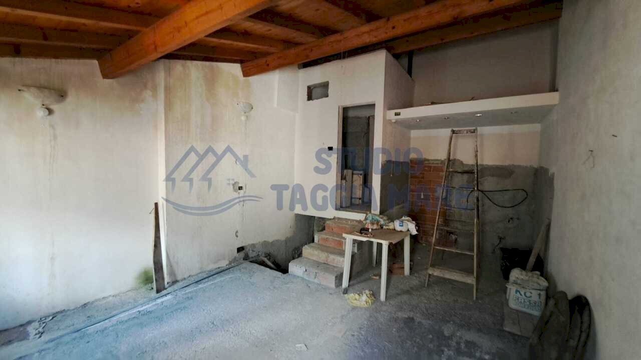 3.jpg - Appartamento Via Vezzargo, Badalucco - foto 3