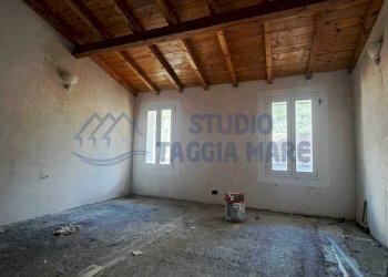2.jpg - Appartamento Via Vezzargo, Badalucco - foto 1