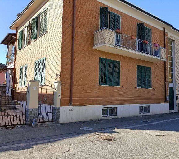 2.jpg - Appartamento all'asta Via Giovanni Scazzola 70, Alessandria - foto 1