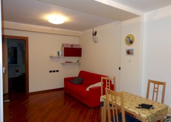 salaok.jpg - Four-room apartment Vico del Granaio 2, Genova (neighborhood Voltri) - photo 8